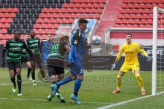 2.BL; Testspiel; FC Ingolstadt 04 - SpVgg Greuther Fürth; Stefan Kutschke (30, FCI) nah am Tor, Zweikampf Kampf um den Ball mit Christiansen Max (13 Fürth) g26#Abiama Dickson (11 Fürth)