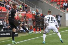 2. Fußball-Liga - Saison 2021/2022 - FC Ingolstadt 04 - Hamburger SV - Stefan Kutschke (#30 FCI) - Miro Muheim (#28 HSV) - Foto: Meyer Jürgen