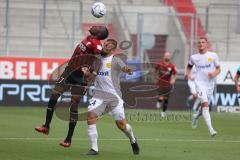 3. Fußball-Liga - Saison 2022/2023 - FC Ingolstadt 04 - SpVgg Bayreuth - Moussa Doumbouya (Nr.27 - FCI) - Felix Weber (Nr.24 - SpVgg Bayreuth) - Foto: Meyer Jürgen