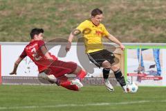 Kreisklasse - Saison 2023/24 -  SV Zuchering - TSV Lichtenau - Yannick Stibbe rot Zuchering - Boris Manko gelb Lichtenau - Foto: Meyer Jürgen
