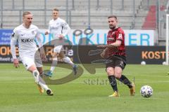 3. Liga - Fußball - FC Ingolstadt 04 - SV Meppen - Marc Stendera (10, FCI) Evseev Willi (14  Meppen)