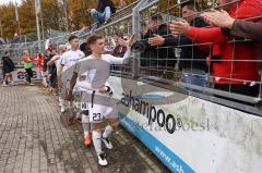 3. Liga; VfB Oldenburg - FC Ingolstadt 04; Sieg Jubel Freude, Spieler bedanken sich bei den Fans, Denis Linsmayer (23, FCI) Hans Nunoo Sarpei (18 FCI) Calvin Brackelmann (17, FCI) Nico Antonitsch (5, FCI)