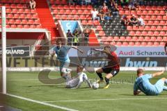 3.Liga - Saison 2022/2023 - FC Ingolstadt 04 -  SV Wehen Wiesbaden - Patrick Schmidt (Nr.9 - FCI) mit einer Torchance - Torwart Arthur Lyska (Nr.31 - SV Wehen Wiesbaden) - Max Reinthaler (Nr.15 - SV Wehen Wiesbaden) - Foto: Meyer Jürgen