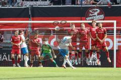 3. Liga; FC Ingolstadt 04 - FC Hansa Rostock; Freistoß Mauer Torwart Markus Ponath (1, FCI) Parade hält Schuß von Stock Paul (10 HR)