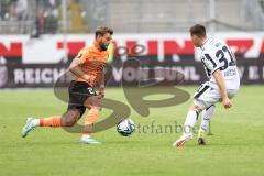 3. Liga; SV Sandhausen - FC Ingolstadt 04; Zweikampf Kampf um den Ball Yannick Deichmann (20, FCI) Weik Jonas (31 SVS)