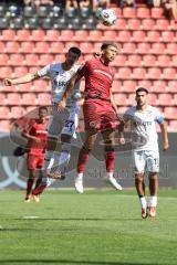 3. Liga; FC Ingolstadt 04 - SV Wehen Wiesbaden; Kopfball Gillekens Jordy (27 SVWW) Yann Sturm (7, FCI) Gözüsirin Tarik (11 SVWW)