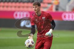 3. Liga; FC Ingolstadt 04 - Erzgebirge Aue; Profi Debüt Torwart David Klein (47, FCI) vor dem Spiel