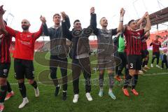 3.Liga - Saison 2022/2023 - FC Ingolstadt 04 -  SV Meppen - die Spieler bedanken sich bei den Fans - jubel - tanzen -  Foto: Meyer Jürgen