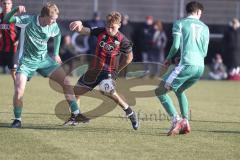 *** A-Junioren Bundesliga  - Saison 2025/26 - FC Ingolstadt 04 - SpVgg Greuther Fürth - Distl Manuel schwarz FCI - Kamal Fadl rechts Fürth - Müller Linus links Fürth - Foto: Meyer Jürgen
