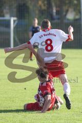 Kreisklasse - Saison 2022/2023 - SV Buxheim - SV Stammham - Nico von Swiontek Brzezinski #9 rot Stammham - Tobias Schmidt #8 weiss Buxheim - Foto: Meyer Jürgen