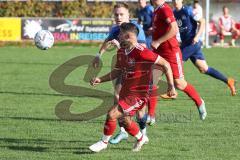 Kreisliga - Saison 2022/2023 - Türk.SV Ingolstadt - SV Menning - Melih Soysal rot Türk SV - Fabian Neumayer blau Menning - Foto: Meyer Jürgen