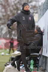 2. Frauen-Bundesliga - Saison 2021/2022 - FC Ingolstadt 04 - FC Bayern München II - Thorsten Splieth Co-Trainer (FCI) ärgert sich nach dem 1:2 Führungstreffer durch München - Foto: Meyer Jürgen