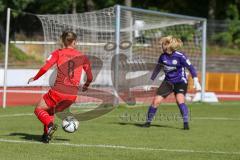 2. Frauen-Bundesliga - Saison 2021/2022 - FC Ingolstadt 04 - FSV Gütersloh - Mailbeck Alina (#8 FCI) - Rolle Sarah Torwart Gütersloh - Foto: Meyer Jürgen