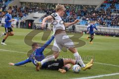 3.Liga - Saison 2022/2023 - 1. FC Saarbrücken - FC Ingolstadt 04 - Pius Krätschmer (Nr.4 - 1.FC Saarbrücken) - Tobias Bech (Nr.11 - FCI) - Foto: Meyer Jürgen