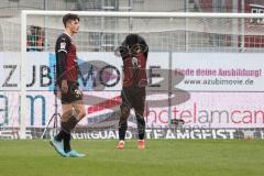 2.BL; FC Ingolstadt 04 - FC ST. Pauli; Niederlage, hängende Köpfe Hans Nunoo Sarpei (18 FCI) Merlin Röhl (34, FCI)