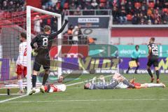 3. Liga; FC Ingolstadt 04 - 
Rot-Weiss Essen; Tor Jubel Treffer David Kopacz (29, FCI) Torwart Golz Jakob (1 RWE) Rios Alonso Jose-Enrique (23 RWE) Benjamin Kanuric (8, FCI)