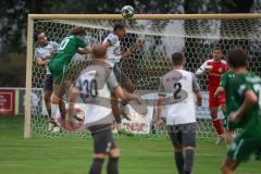 Landesliga - Saison 2026/27 - SV Manching - SC Cosmos Aystetten - Sebastian  Graßl (Nr.10 - SV Manching) - Marksteiner Raphael weis Aystetten  - Foto: Meyer Jürgen