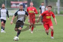 Kreisliga- Saison 2024/25- TSV Kösching - TSV Ober./Unterh.stadt-  - Fardin Gholami weiss Ober-/Unterh.stadt  - Mark Kocima rot Kösching - Foto: Meyer Jürgen