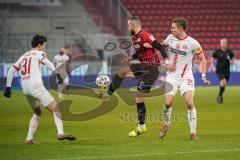 3. Liga - FC Ingolstadt 04 - Hallescher FC - Fatih Kaya (9, FCI) Landgraf Niklas (31 Halle) Reddemann Sören (25 Halle)