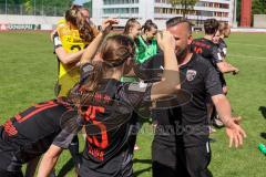 2. Frauen-Bundesliga - Saison 2021/2022 - FC Ingolstadt 04 - TSG 1899 Hoffenheim - Jubel - Der Klassenerhalt ist geschafft - Winter Maikl Co-Trainer FCI - Zeller Maria (#25 FCI) - - Foto: Meyer Jürgen