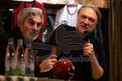 3. Liga; FC Ingolstadt 04 - Fantreffen im Sport-Treff Senners Alm, volles Haus; Interview Stadionsprecher Italo Mele mit Geschäftsführers Dietmar Beiersdorfer (FCI Sport Kommunikation)