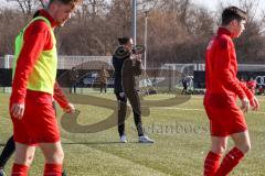 A - Junioren Bundesliga Süd/Südwest -  Saison 2021/2022 - FC Ingolstadt 04 - 1. FC Saarbrücken - Sabrina Wittmann Trainerin FCI vor dem Spiel - Foto: Meyer Jürgen