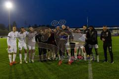 Toto Pokal; Halbfinale; FV Illertissen - FC Ingolstadt 04; Einzug ins Toto Pokal Finale mit Scheck Tobias Schröck (21, FCI) Lukas Fröde (34, FCI) Max Dittgen (10, FCI) Torwart Marius Funk (1, FCI) Ognjen Drakulic (30, FCI) David Kopacz (29, FCI) Torwart-T