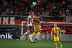 3. Liga - Saison 2026/27 - FC Ingolstadt 04 - Alemannia Aachen - Justin von der Hitz (Nr.30 - Alemannia Aachen) - Yannick Deichmann (Nr.20 - FCI) - Foto: Meyer Jürgen