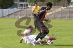 *** Bayernliga Nord - Saison 2025/26 - FC Ingolstadt 04 II - ATSV Erlangen - Jason Osei Tutu (Nr.11 - FC Ingolstadt II) - Lukas Kuschka weiss Erlangen - Foto: Meyer Jürgen
