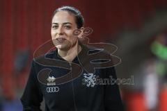 3. Liga; FC Ingolstadt 04 - SC Verl; Cheftrainerin Sabrina Wittmann (FCI) vor dem Spiel