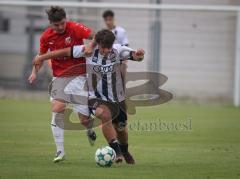 *Bayernliga Nord - Saison 2026/27 - FC Ingolstadt 04 II - FSV Stadeln - Timo Hengmith (Nr.10 - FCI II) - Maximilian Höhenberger rot Stadeln - Foto: Meyer Jürgen