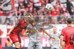 3. Liga; FC Ingolstadt 04 - SSV Jahn Regensburg; Zweikampf Kampf um den Ball Simon Lorenz (32, FCI) Kopfball Galjen Dejan (9 SSV)