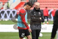 3. Liga; FC Ingolstadt 04 - Rot-Weiss Essen; vor dem Spiel Arian Llugiqi (25, FCI) Co-Trainer Maniyel Nergiz (FCI)