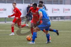 A - Junioren Bundesliga Süd/Südwest -  Saison 2021/2022 - FC Ingolstadt 04 - Heidenheim - Udebuluzor Michael (#21 FCI) - Spahiu Rigon blau Heidenheim - Foto: Meyer Jürgen