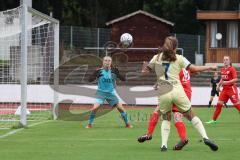 2. Fußball-Liga - Frauen - Saison 2022/2023 - FC Ingolstadt 04 - TSG Hoffenheim - Aller Mara gold Hoffenheim mit einer Torchance - Torwart Daum Anna-Lena (Nr.22 - FC Ingolstadt 04 ) - Foto: Meyer Jürgen