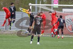 Bayernliga Süd - Saison 2021/2022 - FC Ingolstadt 04 II - TürkAugsburg - Markus Ponath Torwart (#1 FCI) greift beim Eckball daneben - Foto: Meyer Jürgen