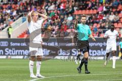 3. Liga; FC Ingolstadt 04 - SC Verl; ärgert sich Tobias Bech (11, FCI)