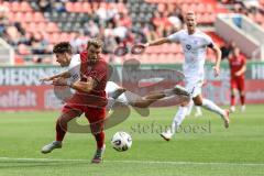 3. Liga; FC Ingolstadt 04 - 1. FC Schweinfurt 05; Zweikampf Kampf um den Ball Yannick Deichmann (20, FCI)