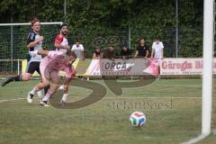 Kreisliga- Saison Saison 2026/27 -  SV Türkisch Ingolstadt - TSV Ober./Unterhaunstadt - Oliver Günther grau Ober./Unterh.stadt  - Ali Cakmakci TW Ober./Unterh.stadt Hakan Düzgün weiss Türkisch mit einer Torchance-Foto: Meyer Jürgen
