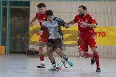 Lotto Bayern Hallencup - Saison 2024/25 - Türkisch SV Ingolstadt - TSV Ober./Unterhaunstadt- Angelo Boharu grau Ober./Unterhaunstadt  - Enis Kuqanaj rot Türkisch - Onur Keskin rot Türkisch rechts - Foto: Meyer Jürgen