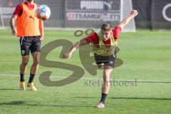 2.BL; FC Ingolstadt 04 - Neuer Cheftrainer Andre Schubert mit Co-Trainer Asif Saric im ersten Training, Patrick Sussek (37, FCI)