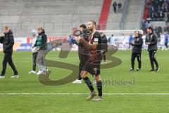 2.BL; FC Ingolstadt 04 - Karlsruher SC; Spiel ist aus, Remis Unentschieden 1:1, Spieler bedanken sich bei den Fans, Ehrenrunde, Rico Preißinger (6, FCI)