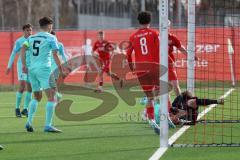 A-Junioren Bundesliga  - Saison 2023/24 - A-Junioren - FC Ingolstadt 04 - TSV 1860 München - Luca Lechner (Nr.5 - FC Ingolstadt 04 A-Jugend)Faßmann Lasse blau München - Avdija Erion Torwart München - XXXXX - Foto: Meyer Jürgen