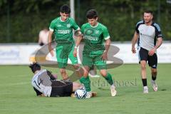 Bezirksliga - Saison 2025/26 - FC Gerolfing - TSV Ober./Unterh.stadt - David Romanov (Nr.14 - TSV Ober-/Unterh.stadt) - Ahmet Altey grün Gerolfing rechts - Leonardo Lucic grün Gerolfing - Foto: Meyer Jürgen