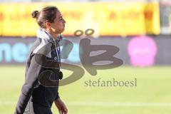 Toto-Pokal Finale; Würzburger Kickers - FC Ingolstadt 04; nach dem Spiel Sieg Jubel Freude Pokalsieg 1:2, Spieler bedanken sich bei den Fans. Cheftrainerin Sabrina Wittmann (FCI) geht in die Fankurve
