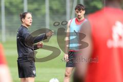 3. Liga; FC Ingolstadt 04 - Neue Trainerin, Wechsel, Trainerwechsel, Cheftrainerin Sabrina Wittmann (FCI) Arian Llugiqi (25, FCI)