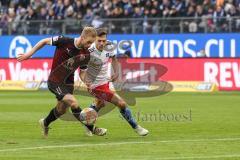 2.BL; Hamburger SV - FC Ingolstadt 04; Angriff Maximilian Beister (11, FCI) Schonlau Sebastian (4 HSV)