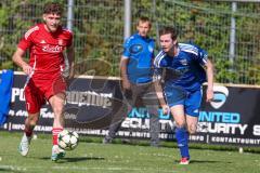 Kreisklasse - Saison 2024/25- Türk SV Ing - FC Arnsberg - Enis Kuqanaj rot Türk SV - Bernd Lechermann blau Arnsberg - Foto: Meyer Jürgen