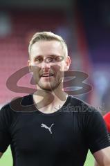 3.Liga - Saison 2022/2023 - VFL Osnabrück - FC Ingolstadt 04 - Das Spiel ist aus - Jubel - Die Mannschaft bedankt sich bei den Fans - Torwart Marius Funk (Nr.1 - FCI) -  - Foto: Meyer Jürgen