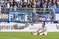 3. Liga; VfB Oldenburg - FC Ingolstadt 04; Patrick Schmidt (9, FCI) am Boden